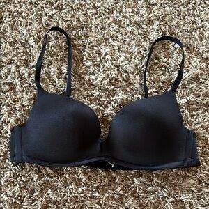 NWOT Upbra Elegant Black Women's Bra sz 34B push up